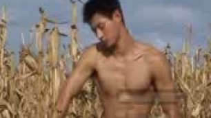 asian-guy-beating-off-outdoor